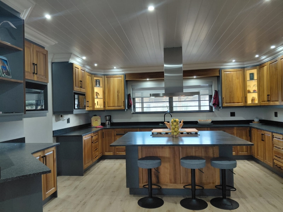 3 Bedroom Property for Sale in Stilbaai Wes Western Cape